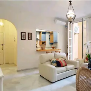 https://apartamento-alcazaba-malaga.1costadelsol.com