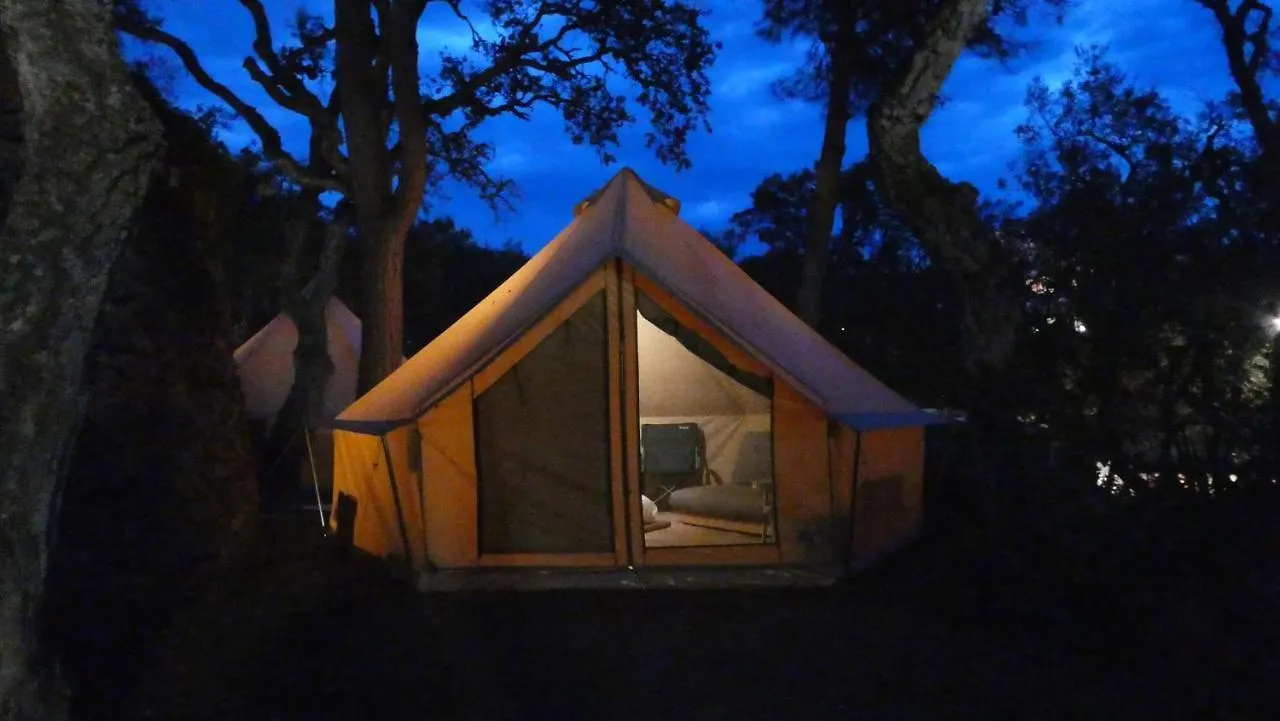מלון Acampale - Glamping Costa Brava - קאלייה דה פאלאפרוג'ל אתר קמפינג